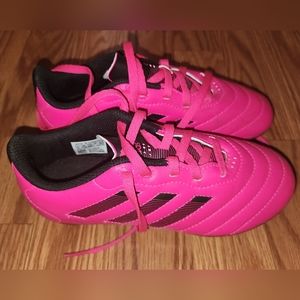 VGUC Adidas Girls Size 1 Soccer Cleats
